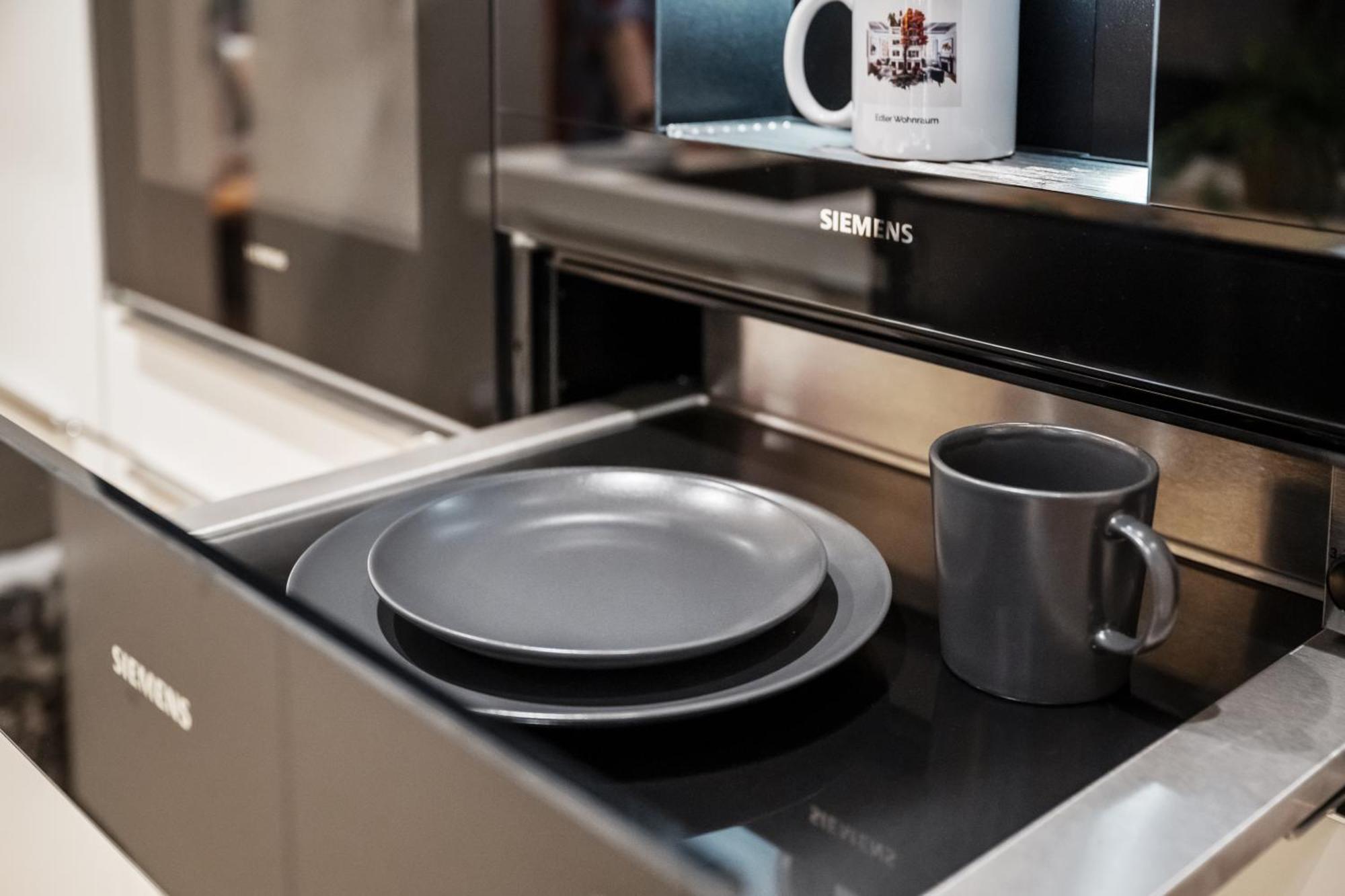 Edler Wohnraum Schwanenteich-Suite Mit Balkon, Kaffeevollautomat, Lift & Parkplatz Zwickau Luaran gambar